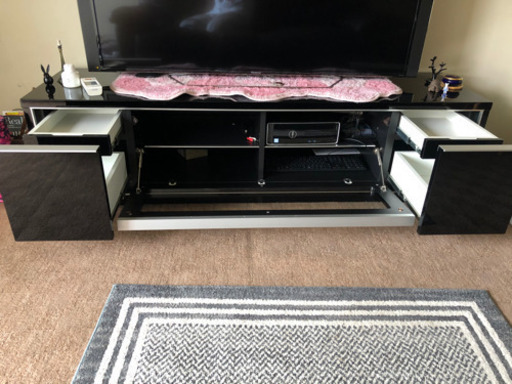 テレビ台