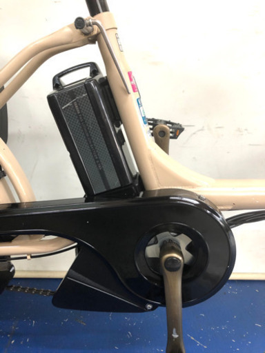 ヤマハ　パスバビー　nois 20インチ 3人乗り対応　8.7ah 電動自転車