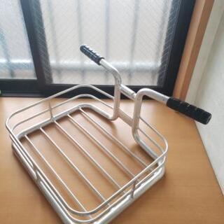 【取引中】バケット一体型アルミハンドル差し上げます(歪みあり)