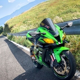 ZX-10R 2016年　低走行！カスタム多数！早い者勝ち！