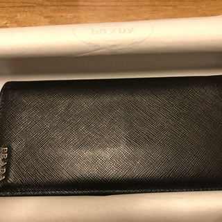 プラダ　長財布　の画像