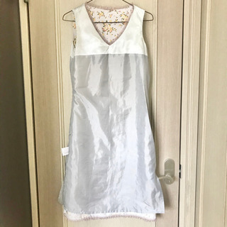 花柄　ノースリーブ　ワンピースの画像