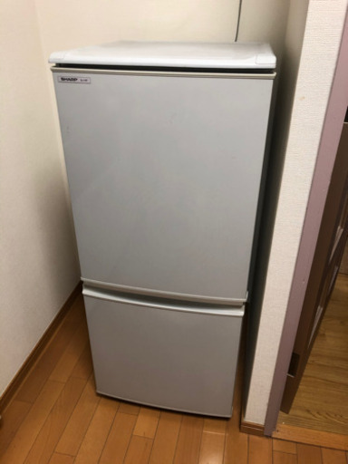 SHARP製　冷蔵庫　137L SJ-14P