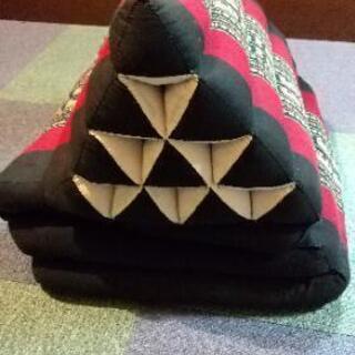 再値下げ！●ごろ寝クッション●　折りたたみの画像