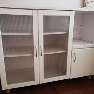 【無料・引き取り限定】食器棚 ホワイト 東京インテリア【青葉区水...