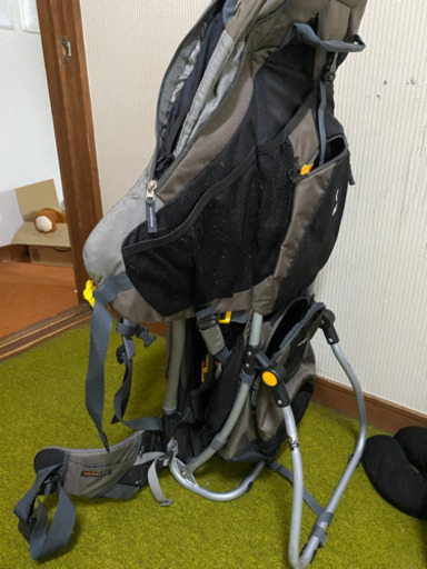Deuter ハイキング用ベビーキャリア