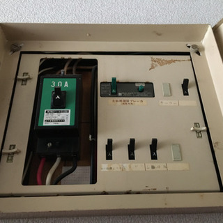 【交換工賃込み】分電盤　パナソニック(Panasonic) スッキリ21単2横一30A4+2 AL付 BQWB32342　※各種クレジットカード、交通系電子マネー支払いが可能です。の画像