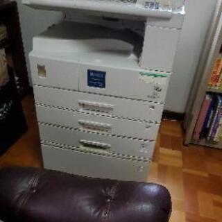 業務用多機能コピー機　imagio Neo 165

