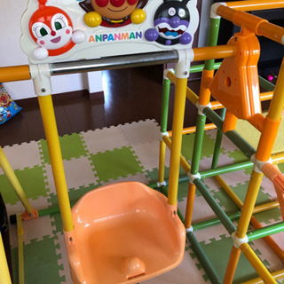 値下げ❗️アンパンマン　ブランコ／ジャングルジムの画像