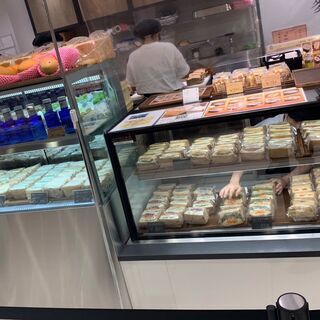 柏高島屋ステーションモールに8月OPEN☆高級食パン専門店麥乃のサンドイッチ販売♪の画像