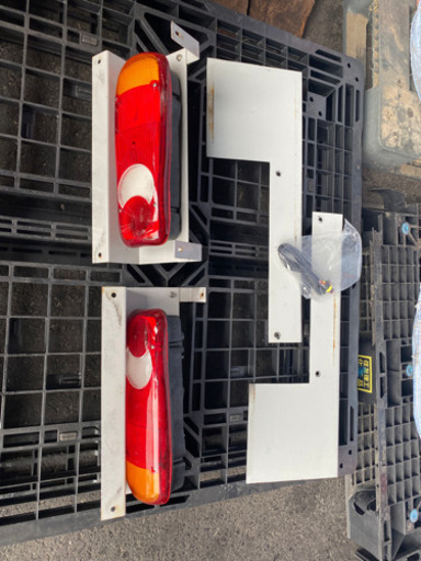 UDテールランプ