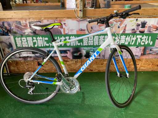 【店舗同時販売中】GIANT 2017年モデル　CROSTAR 軽量　クロスバイク　問合わせ番号：122-042260-002