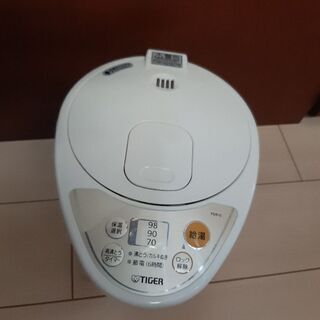 電気ポットの画像