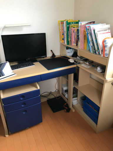 【決まりました】学習机　別色の前板有の為、女の子でもOK