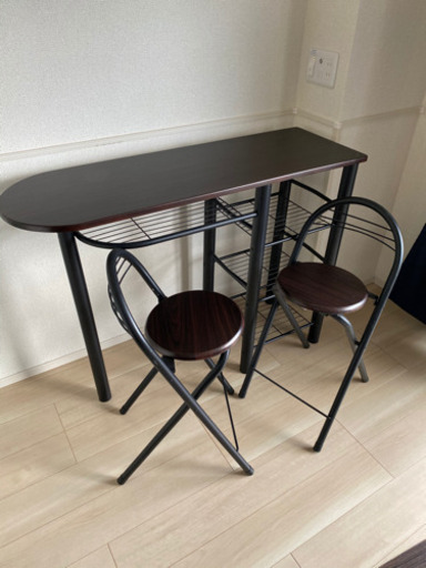 カウンターテーブル　椅子2脚付き