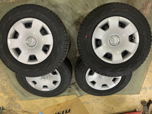 《バリ山2018年》 ハイエース 純正ホイール スタッドレス 195/80R15 ホイールカバー付き