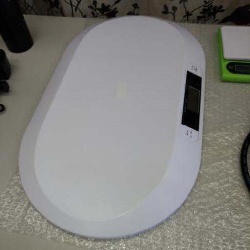 ベビースケール　中古　体重計