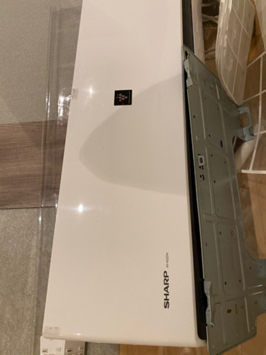 SHARP2018年製ルームエアコン2台あります。室外機もセットで