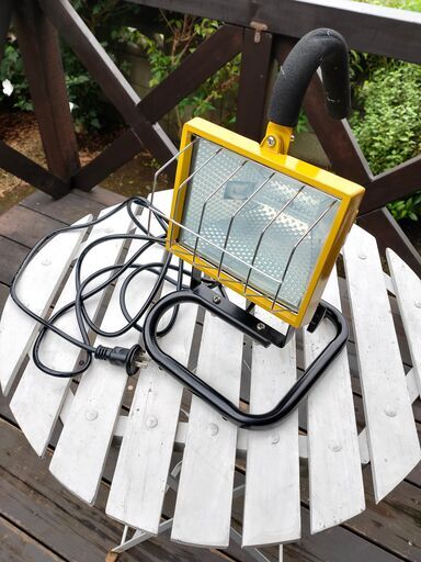 ハロゲンライト　投光器