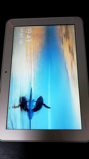 TOSHIBA dynabook tab S80(型番：WT10PE-A) 中古品です。 専用デジタイザーペン付属