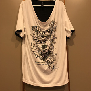 髑髏のシャツの画像