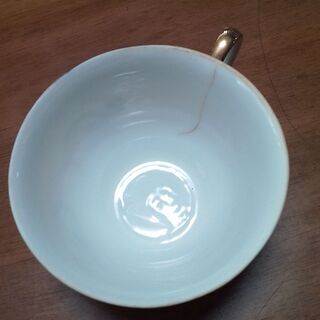 MEIKEI　CHAINA　のティーセットと飾り皿６枚の画像