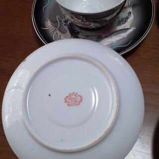 MEIKEI　CHAINA　のティーセットと飾り皿６枚の画像