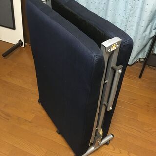 美品 折り畳みベッド シングルの画像