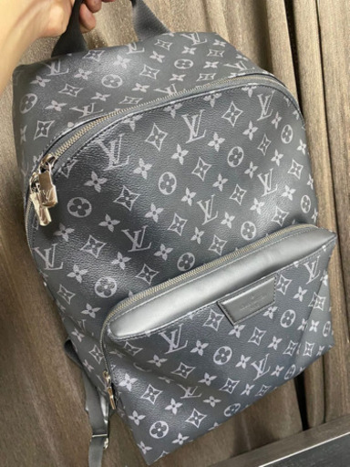 LOUIS VUITTONリュック