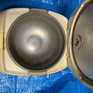 シャープ炊飯器の画像