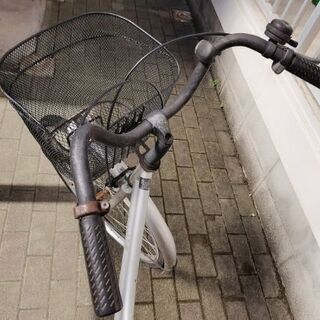 スムーズに走る自転車の画像