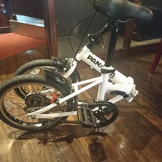 折り畳み自転車の画像