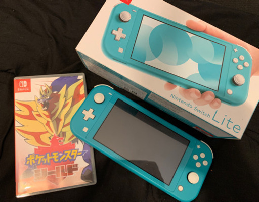 【本日限定価格】【中古】Nintendo Switch lite ターコイズブルー&ポケットモンスターシールド