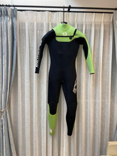 フルスーツ　Bewet シンメトリー