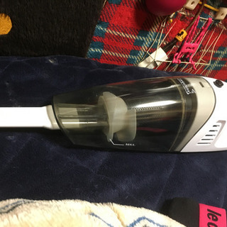 充電式サイクロンハンディー掃除機