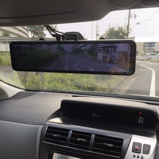 プリウスα 後期顔の画像