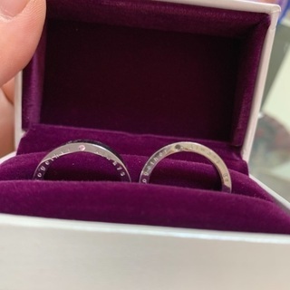 ステンレスペア指輪の画像