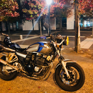 xjr400r(rh02j)用　チョビ三段シートの画像