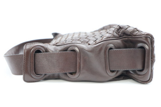 《BOTTEGA VENETA イントレチャート ミニショルダーバッグ》 送料込