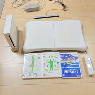 wii 本体　フィットプラス　その他ソフト2本　セット