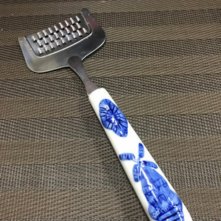 オランダ  デルフト焼　チーズおろし　未使用品