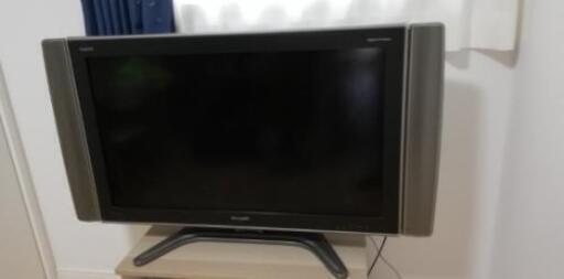 液晶テレビAQUOS　37インチフルハイビジョン　2000円でお譲りします。