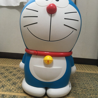 ドラえもん　保温保冷庫　ケーブル無し