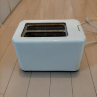 ポップアップトースター、白の画像