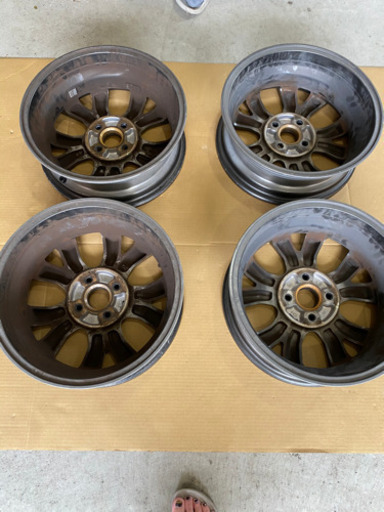 値下げしました　ダイハツ　トールカスタムG純正15インチ