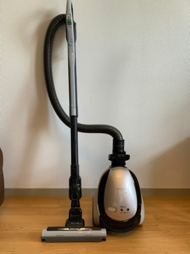 日立電気掃除機　2015年製