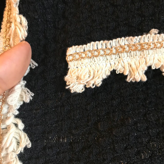 黒のジャケットの画像