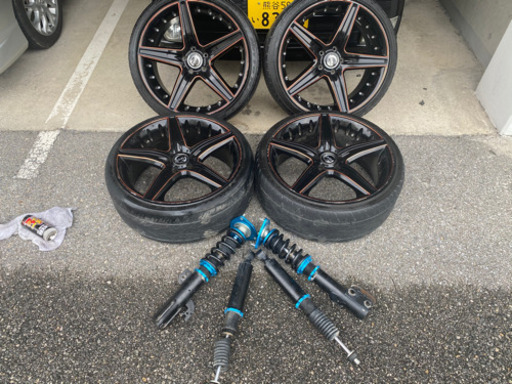 車のバーツ売っています