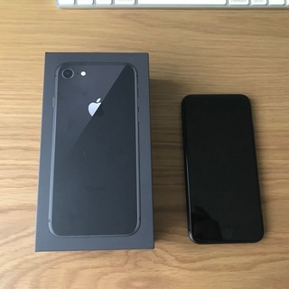 最終値下げ。新品未使用。３ヶ月の保証あり！iPhone8 64GB simフリー