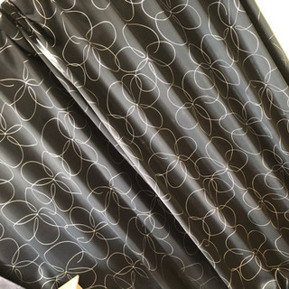 【中古】遮光カーテン　４枚セットの画像